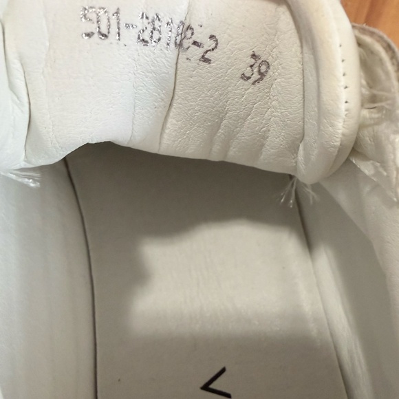 Lonza Shoe - KissKitty White Size 8.0 - Picture 2 of 6